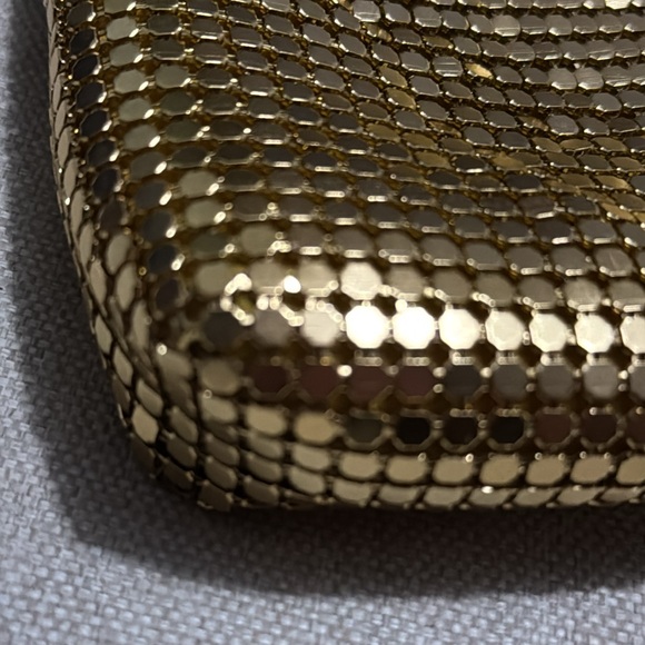 Vintage Metal Mesh Bag-Crossbody Chain Link Strap-8.5x6-Gold Toned - Picture 4 of 16
